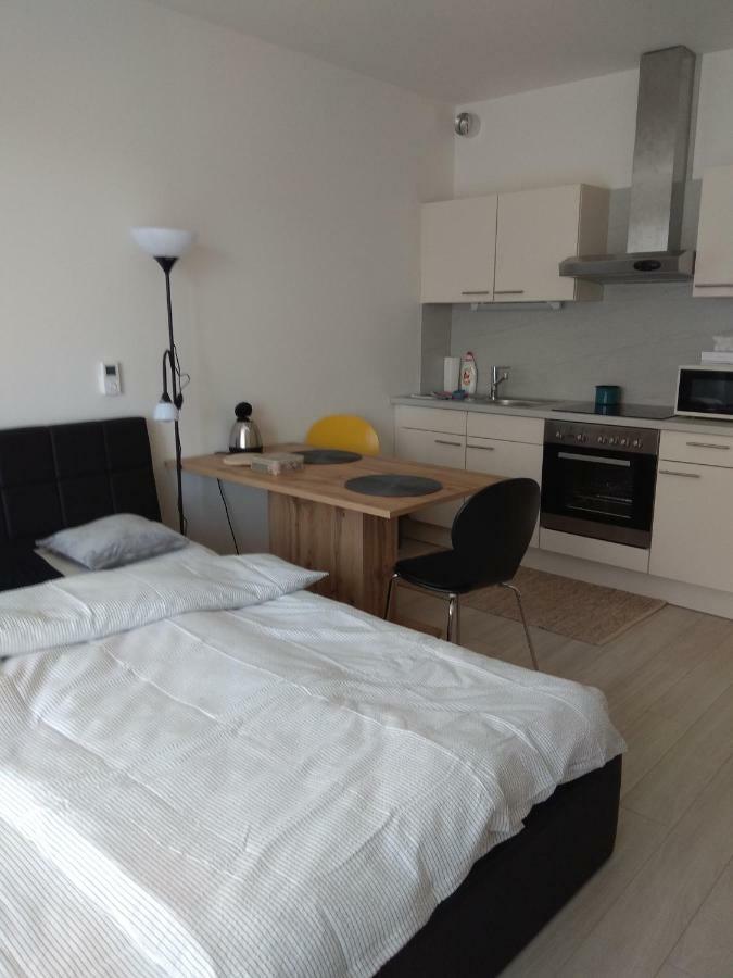 Kosice Smart Apartman Экстерьер фото