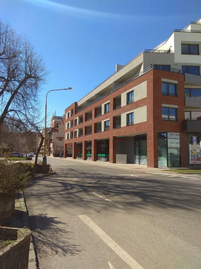 Kosice Smart Apartman Экстерьер фото